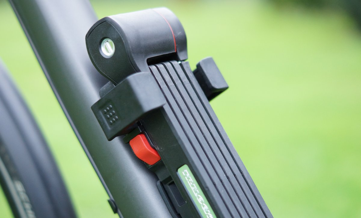 FS 480 COPS in Halterung am Fahrradrahmen FS 480 COPS in Halterung am Fahrradrahmen